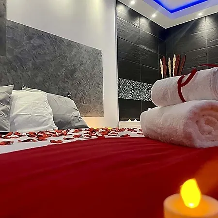 La Desiroom Apartahotel 4*